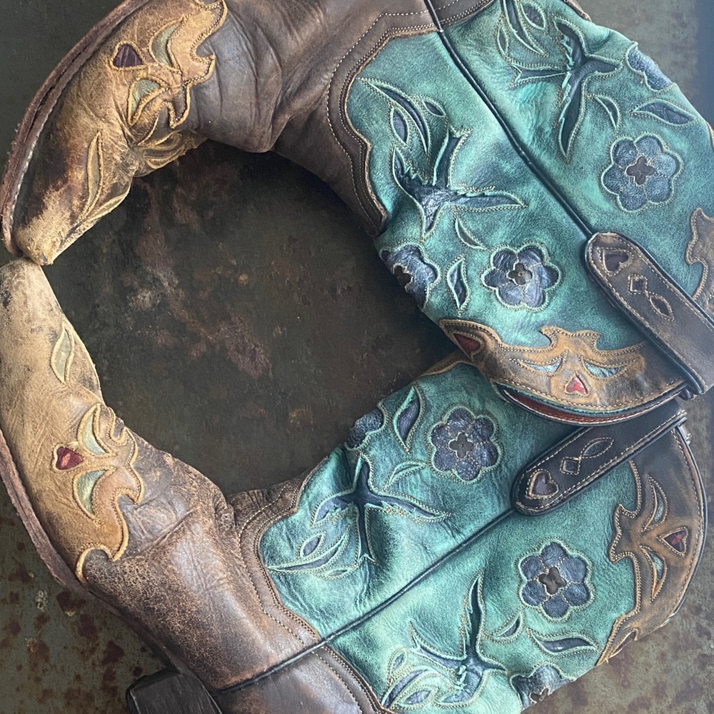 Dan Post Western Vintage Bluebird Snip Toe Boots. Distressed DP3544 Sz. 8 1/2
